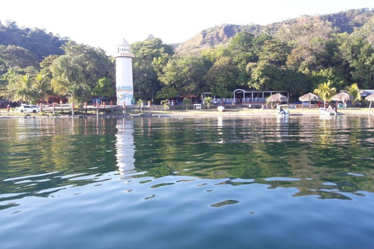 San Salvador : Ville coloniale Suchitoto et lac Ilopango