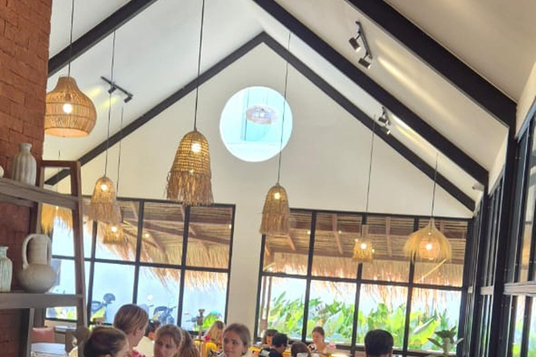 Uluwatu: corso di creazione di gioielli in argento con foto ricordoCorso di creazione di gioielli 8 grammi d'argento con foto ricordo