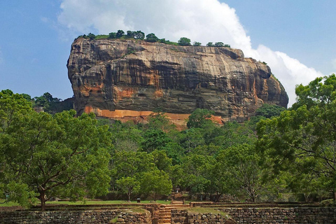 From Kandy: Sigiriya Rock, Dambulla Caves & Nalanda Heritage
