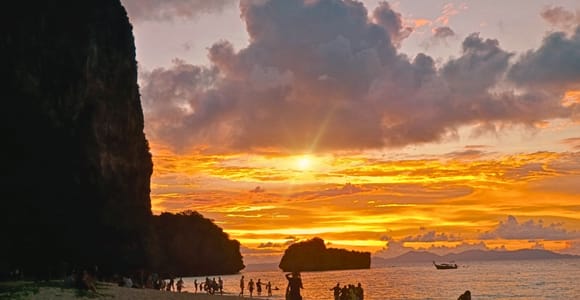Krabi: 7 Islands Sunset Hopping Cruise with BBQ & Plankton