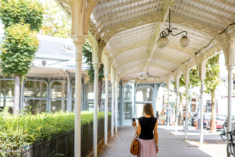 Vichy: Express Walk with a Local 90 min - Private Tour