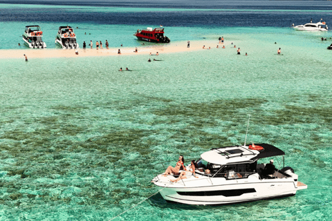 Labuan Bajo: Private Yacht Komodo-Inseln &amp; Manta-SchnorchelnPrivate Yachttour am Vormittag (13:00–19:00 Uhr) – Maximal 6 Gäste