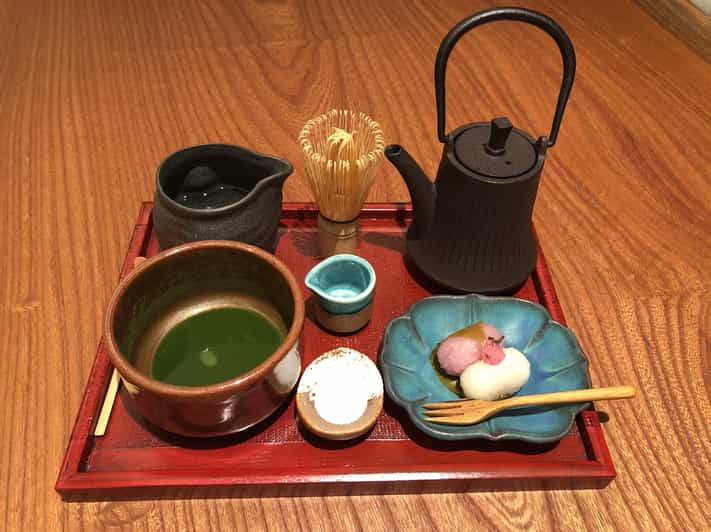 Tokyo Ginza Matcha Experience in Premium Japanese Lounge