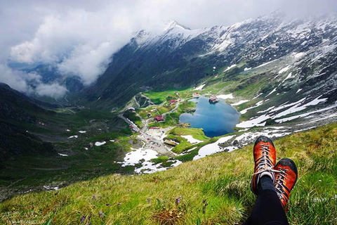 Romania: 3-Day Carpathian Mountains Hiking Tour