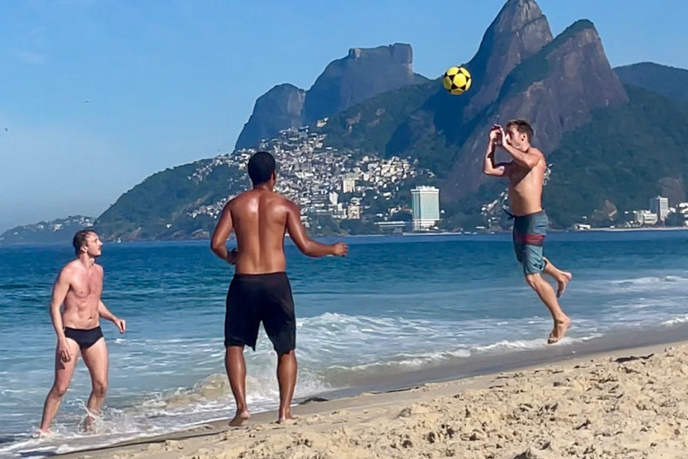 Rio de Janeiro: Altinha Beach Football Experience