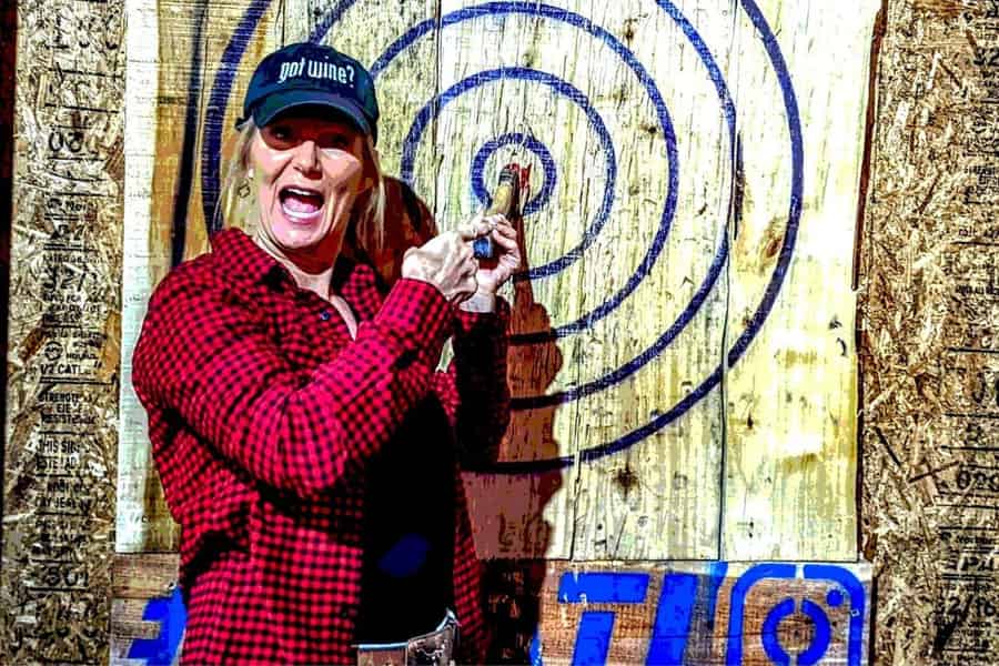 Clearwater: Axtwerfen mit Spielen und Turnieren. Foto: GetYourGuide