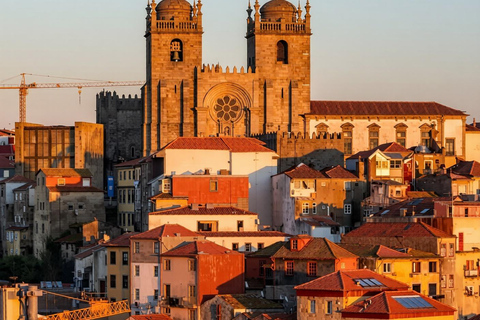 Porto: City Tour with Lello Bookshop and Wine Cellar Visit