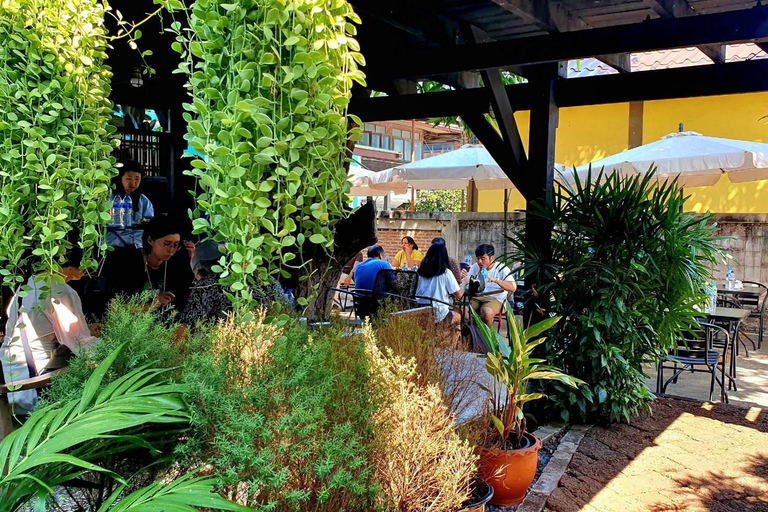 Ayutthaya: Sabieng Riverside Restaurant - Traveller&#039;s Lunch