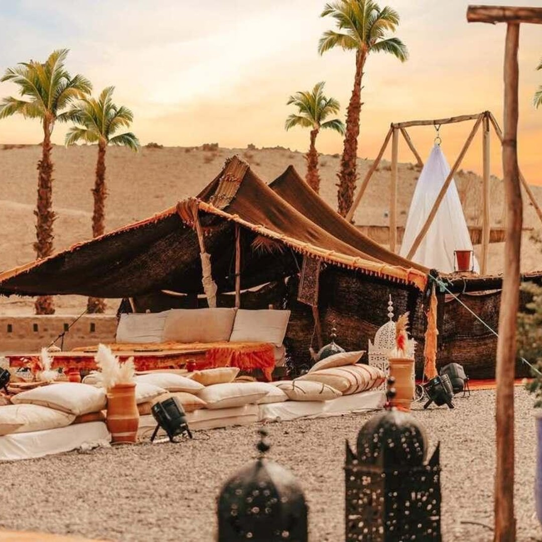 Marrakech : dîner dans le désert d'Agafay, balade à dos de chameau et spectacle du feu