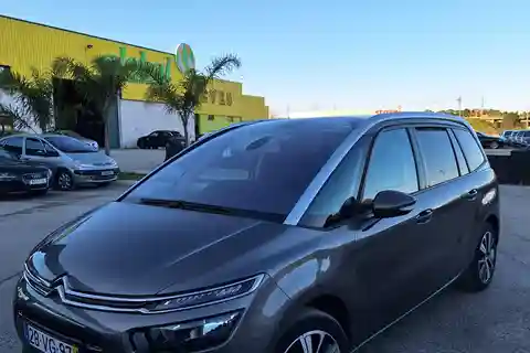 From Covilhã: Serviço de Transferes de/para o Aeroporto de Lisboa