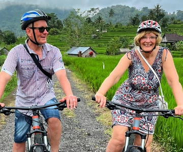 Bali: Tour in bicicletta della valle di Sidemen con cascata di Gembleng