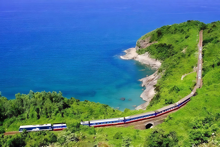 From Da Nang/Hoi An: Hue Imperial City, Tomb & Hai Van Pass Private Tour & Private Car Transfer & Private Tour Guide