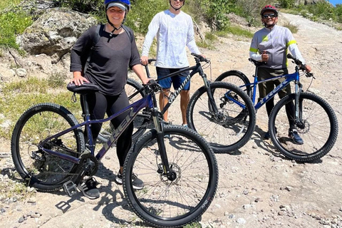 Mitla: Fahrradtour zur archäologischen Zone und zu Höhlen mit Felskunst