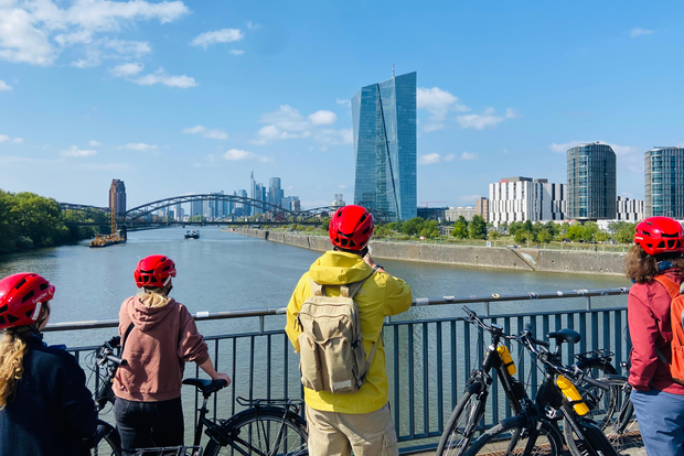 Frankfurt: Guided Bike Tour
