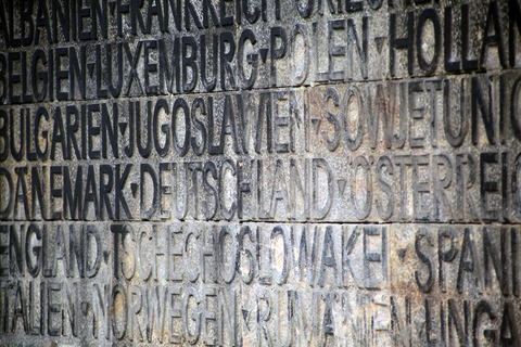 Berlin: Tur i liten grupp på minnesdagen för SachsenhausenBerlin - minnesdag Sachsenhausen Memorial Day Tour med max. 15 personer