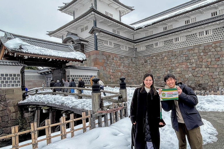 Discover Kanazawa: Market, Castle & Garden walk with a Local