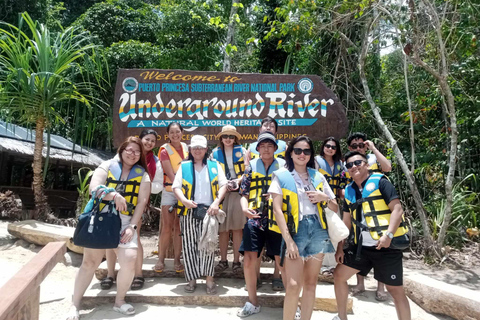 Puerto Princesa; Underground River TourPuerto Princesa; Unterirdische Flussfahrt mit Mittagsbuffet