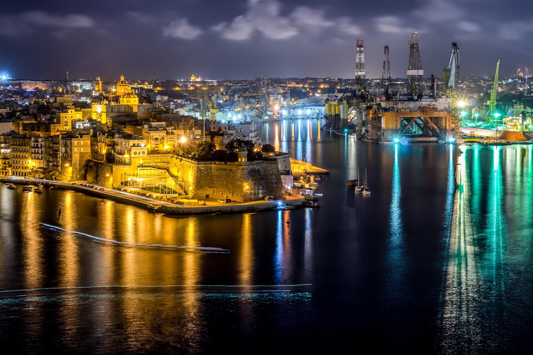 Sliema: Fernandes Fireworks Festival Cruise w/ Dinner+Drinks Without Transportation