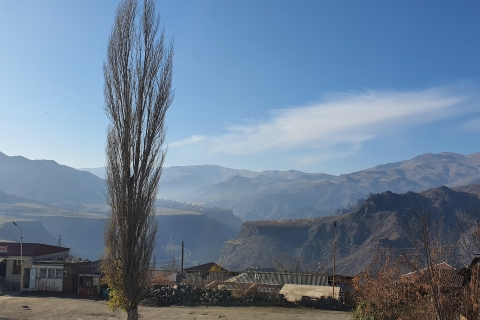 Tesoros de Armenia: De Tiflis al Lago Sevan y Haghpat