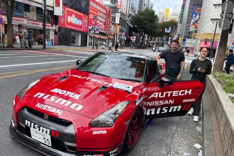 Tokyo : Expérience de conduite autonome d'une voiture personnalisée R35 GT-R