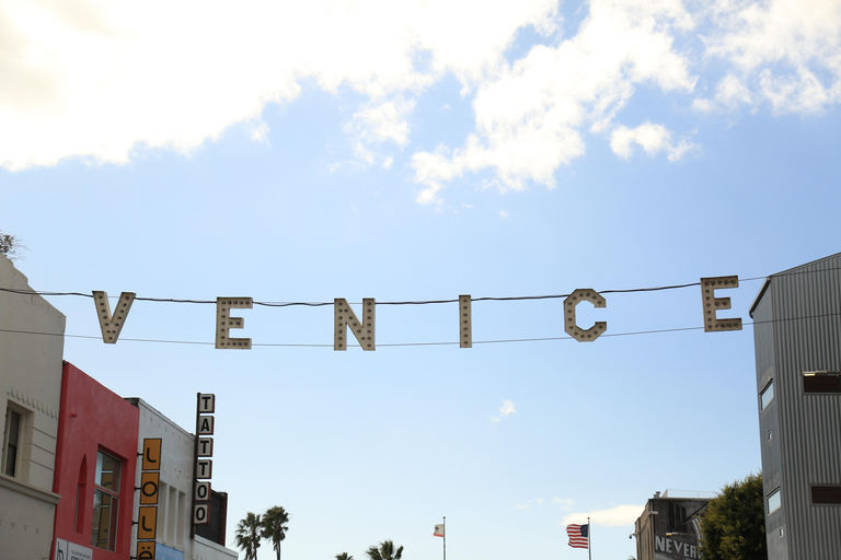 Venice California: Half Day Tour in Open Air Bus