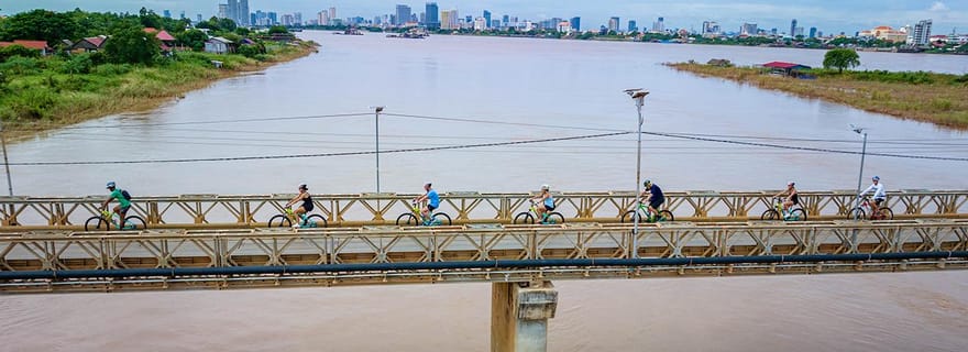 Phnom Penh : Visite d'une demi-journée des îles de la soie à vélo
