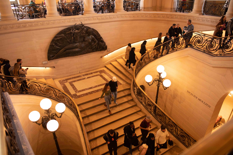 Paris: Louvre Mona Lisa Private Guided Tour with First Entry