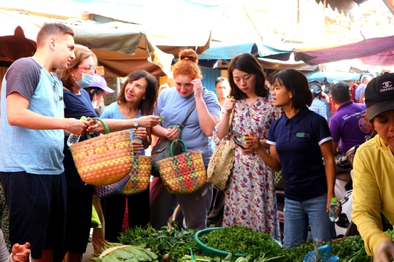 Au départ de Hoi An : Visite du marché, promenade en bateau-panier et cours de cuisine