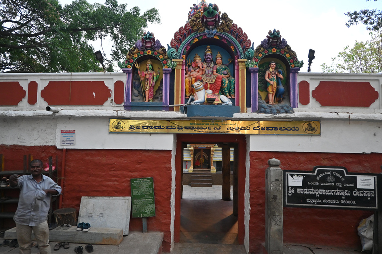 Bangalore: Foodie Tour, Local Market, & Mystery Nandi Temple Bangalore:Food Street Walk+Local Market+Mystery Nandi Temple