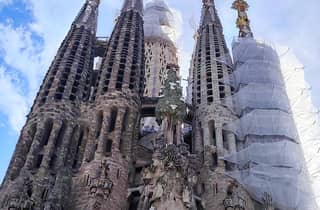 Barcelona: Budgetfreundliche Tour zur Sagrada Família – Optionen mit/ohne Innenbesichtigung