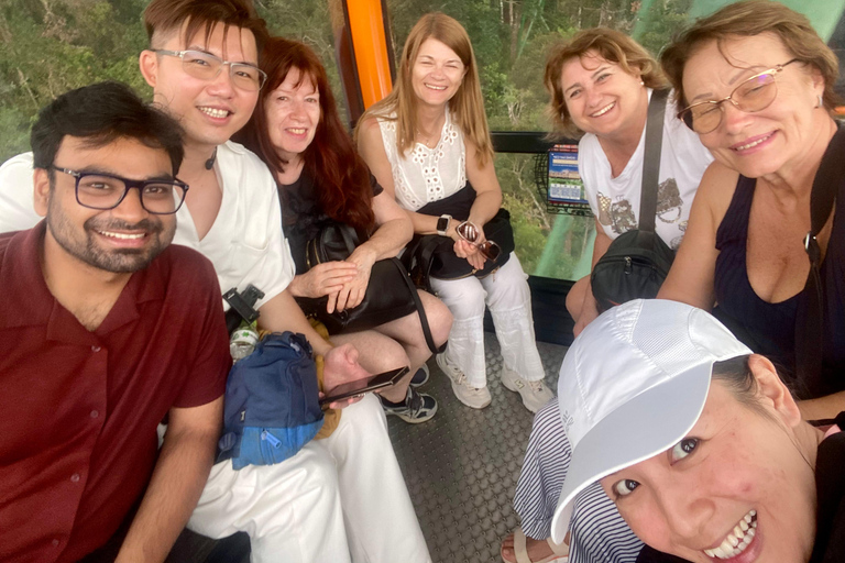 Bà Nà Hills: Highlights Tour with Guide and Cable Car Ride Group Tour to Bana hills with good English speaking guide