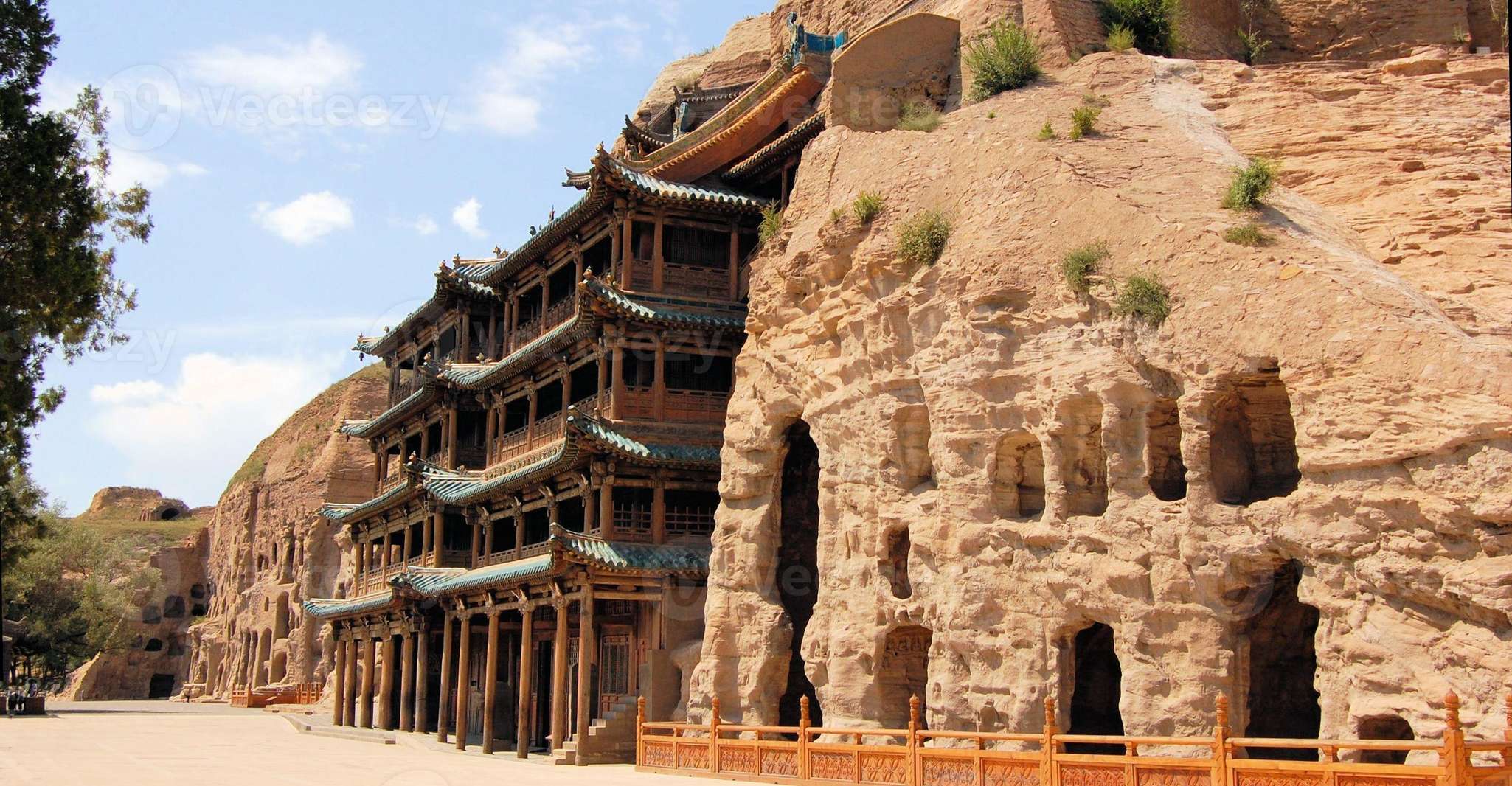 Datong, Hanging Temple and Yungang Grottoes Private Tour - Housity