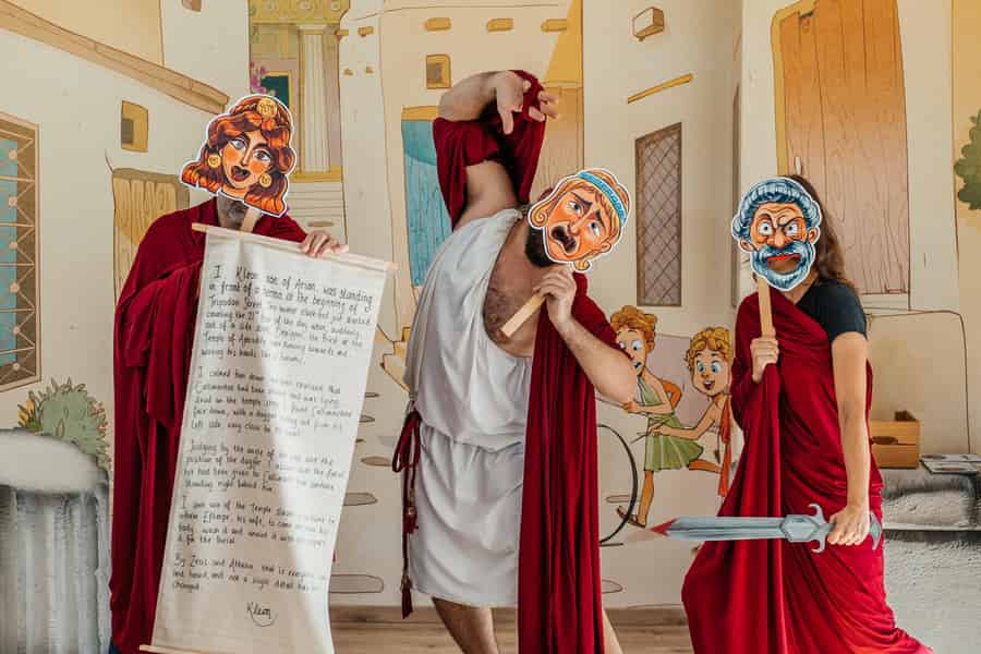 Athen: Krimi-Erlebnis im antiken griechischen Theater. Foto: GetYourGuide Athen: Krimi-Erlebnis im antiken griechischen Theater. Foto: GetYourGuide