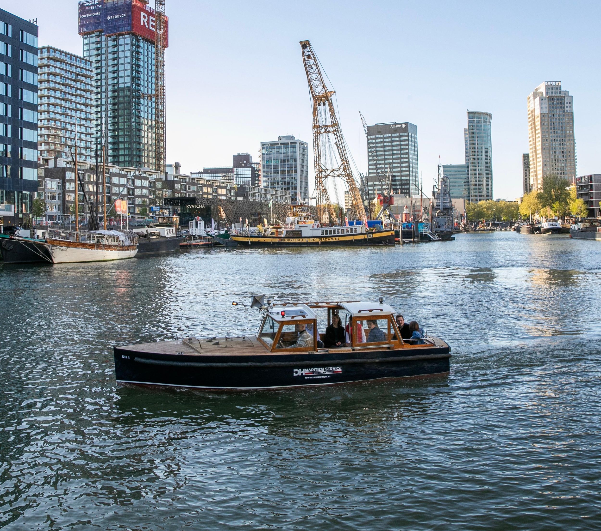 Rotterdam: Bootstour durch den Hafen, mit Skyline und historischen Häfen