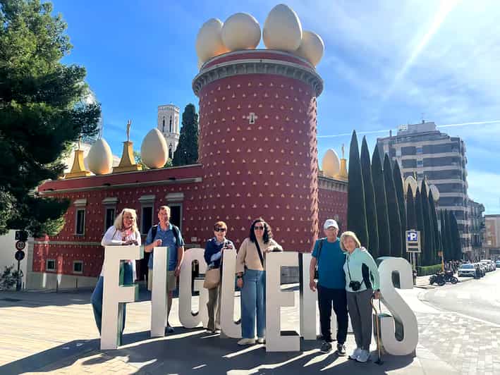 Girona and Figueres Full-Day Tour with Hotel Pick Up