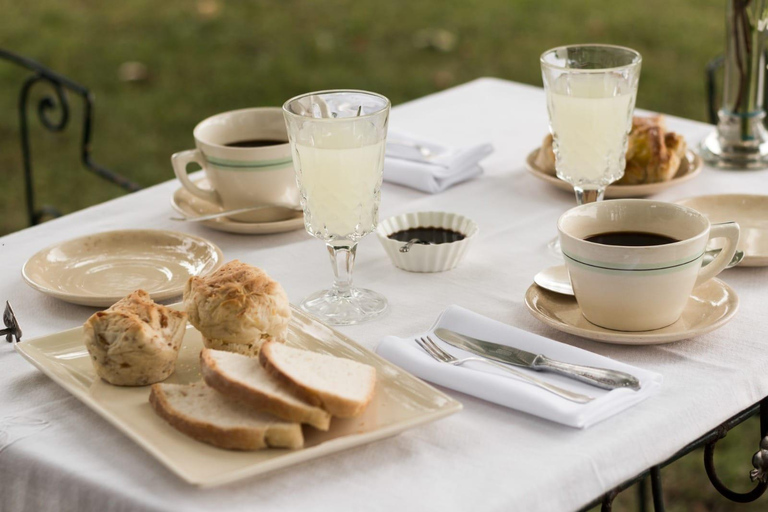 Colonia del Sacramento: Afternoon Tea at a Vineyard