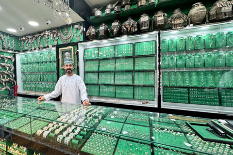 From Muscat: Nizwa & Jebel Akhdar Wonders Adventure Day Trip Nizwa, Birkat Al Mouz & Jebel Akhdar Sunset Experience