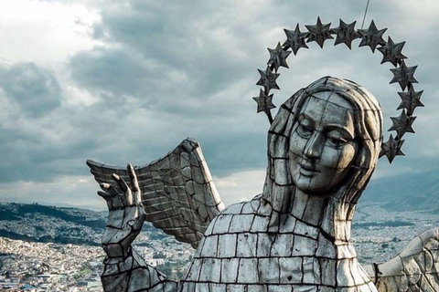 Quito : Mitad del Mundo, Teleférico et Virgen Del Panecillo