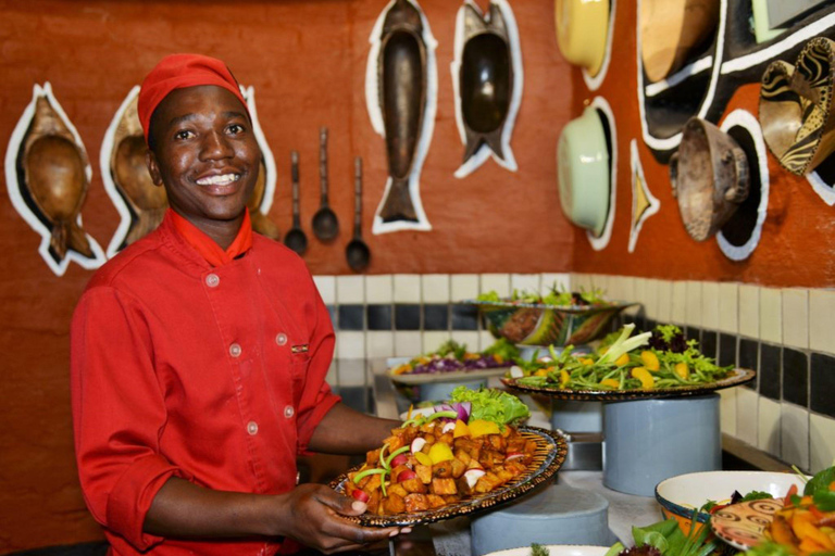 Victoria Falls: Boma Dinner & Drum Show with Transfers