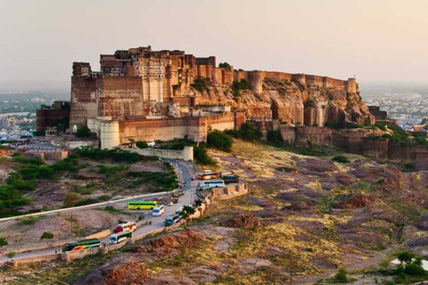 Explorez Jodhpur depuis Jaipur avec transport vers Udaipur