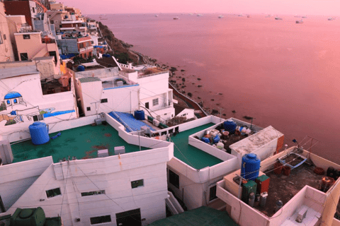 Busan: City Tour of 3 Historic Neighborhoods by Public Bus