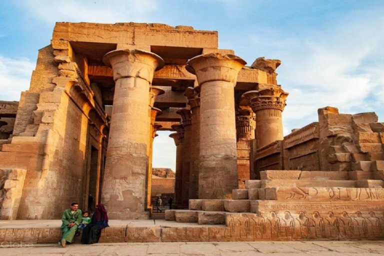 Luxor: 3-Day Nile Cruise to Aswan with Hot Air Balloon Luxury Ship