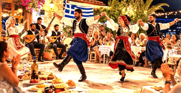 Traditional Dinner, Live Music & Dance Show From Heraklion