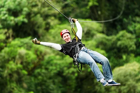 Chiang Mai: Sky Hawk Zipline Adventure com ATV opcional
