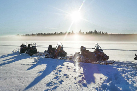 Rovaniemi: Snowmobiling e pesca no gelo