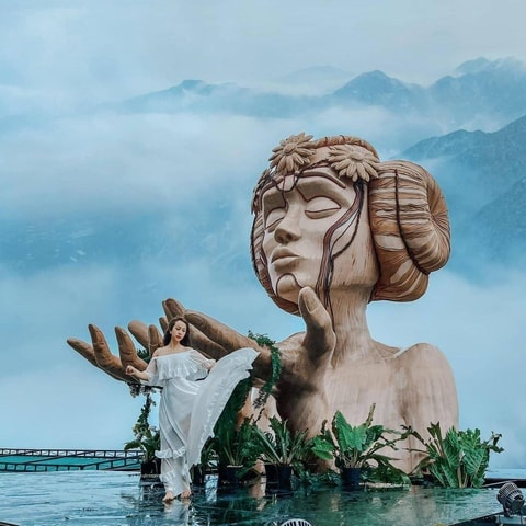 Sapa 3D/2N: Cat Cat Village, Fansipan Cable Car & Moana