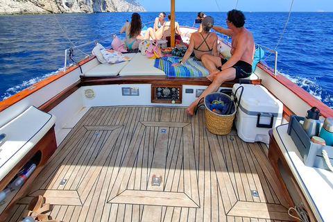 Porto San Paolo: Half Day Boat Tour to Tavolara and Molara