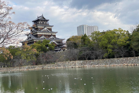 Hiroshima: Peace Memorial, Castle &amp; Garden Walking Tour