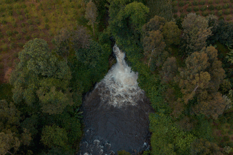 3 Magical Waterfalls Guided Tour from Nairobi with pick-up Exclusive Waterfalls Guided Tour with lunch