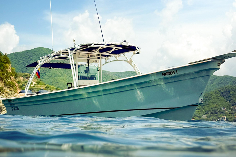 Explore local beaches in Santa Marta with snorkeling and lunch Tour of local beaches in Santa Marta with snorkeling and lunch